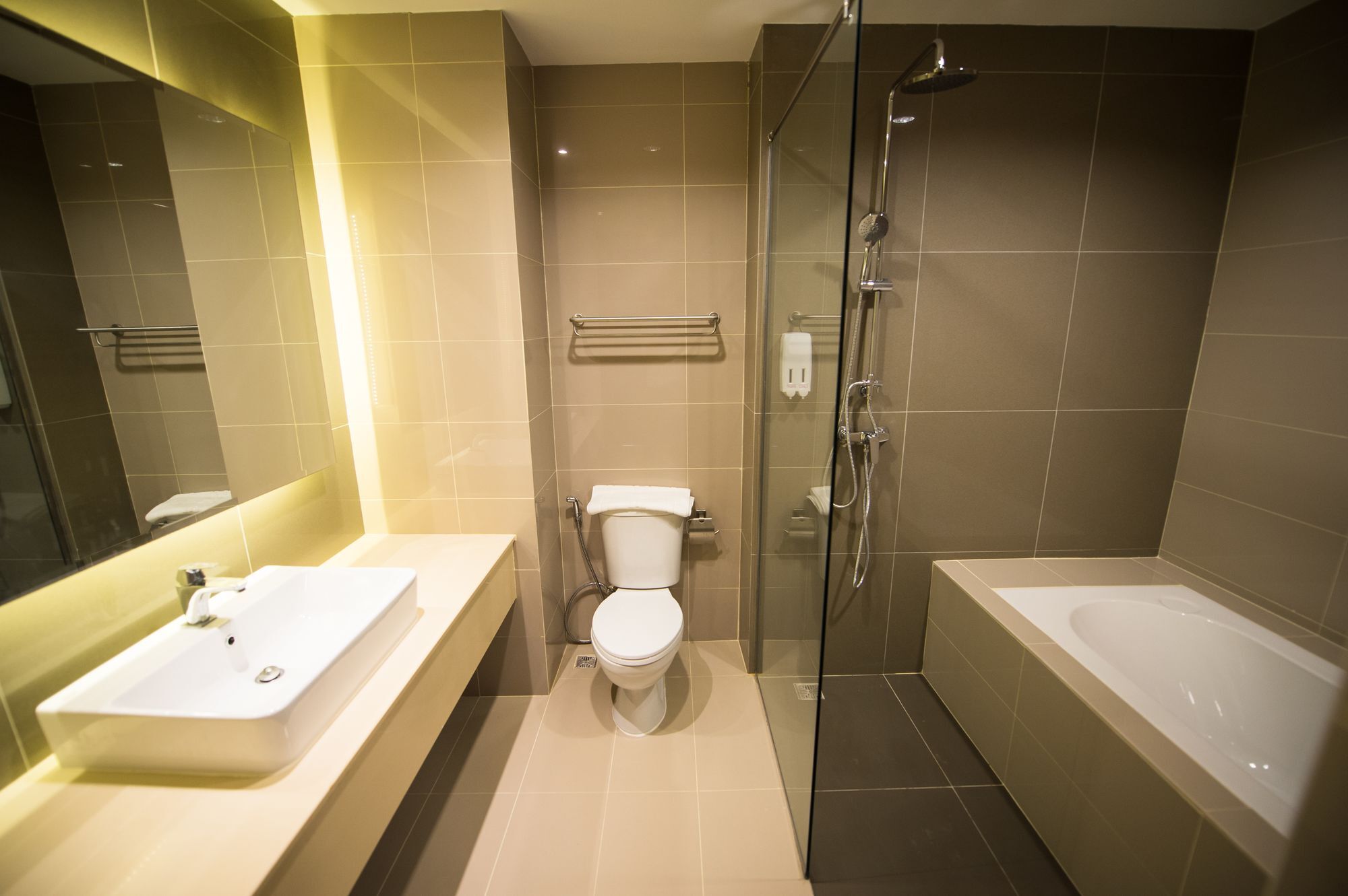 L Hotel Khon Kaen Exteriör bild